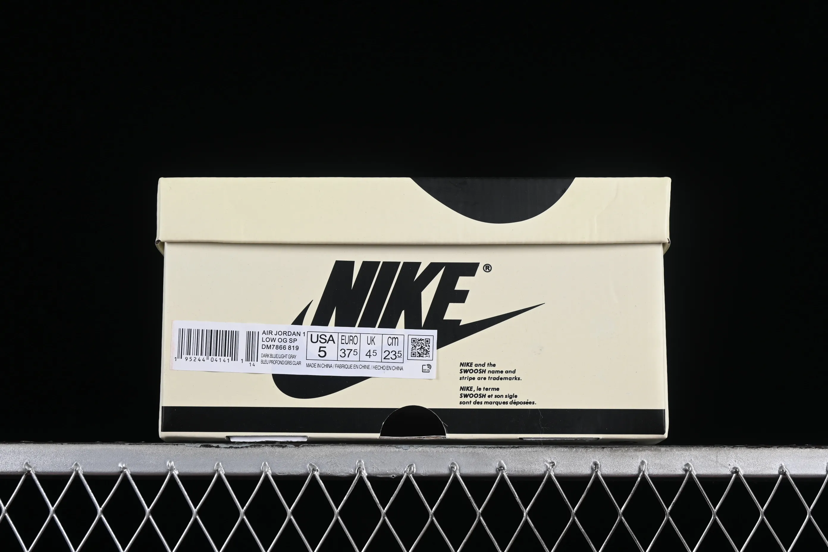 All Categories Air Jordan Jordan Series Basketball Shoes Air Jordan 1 Low Travis Scott x Air Jordan 1 Low OG AJ1 Joe 1 Reversed Overhook Joint Style Casual Sports Basketball Shoes DM7866-819